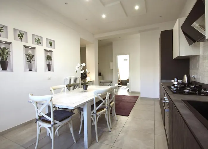 Apartament Piramide House